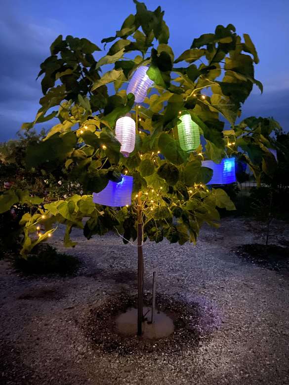 Садовий світильник "Китайський ліхтар"