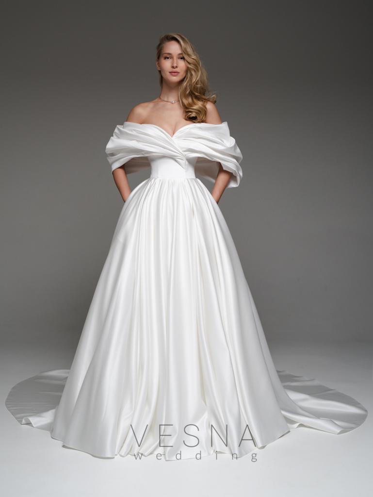 Sexy Thigh-high Slit White Satin V-neck Wedding Dress - Lunss