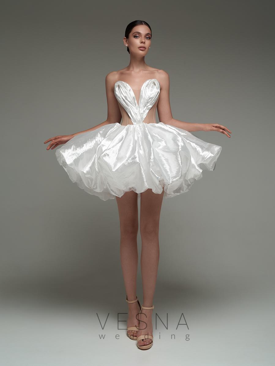 Wedding dress Princess Swan