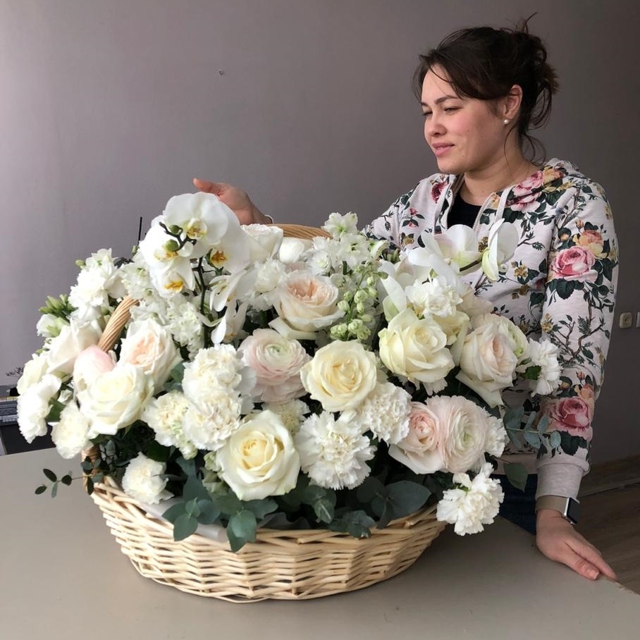Доставка цветов по Москве