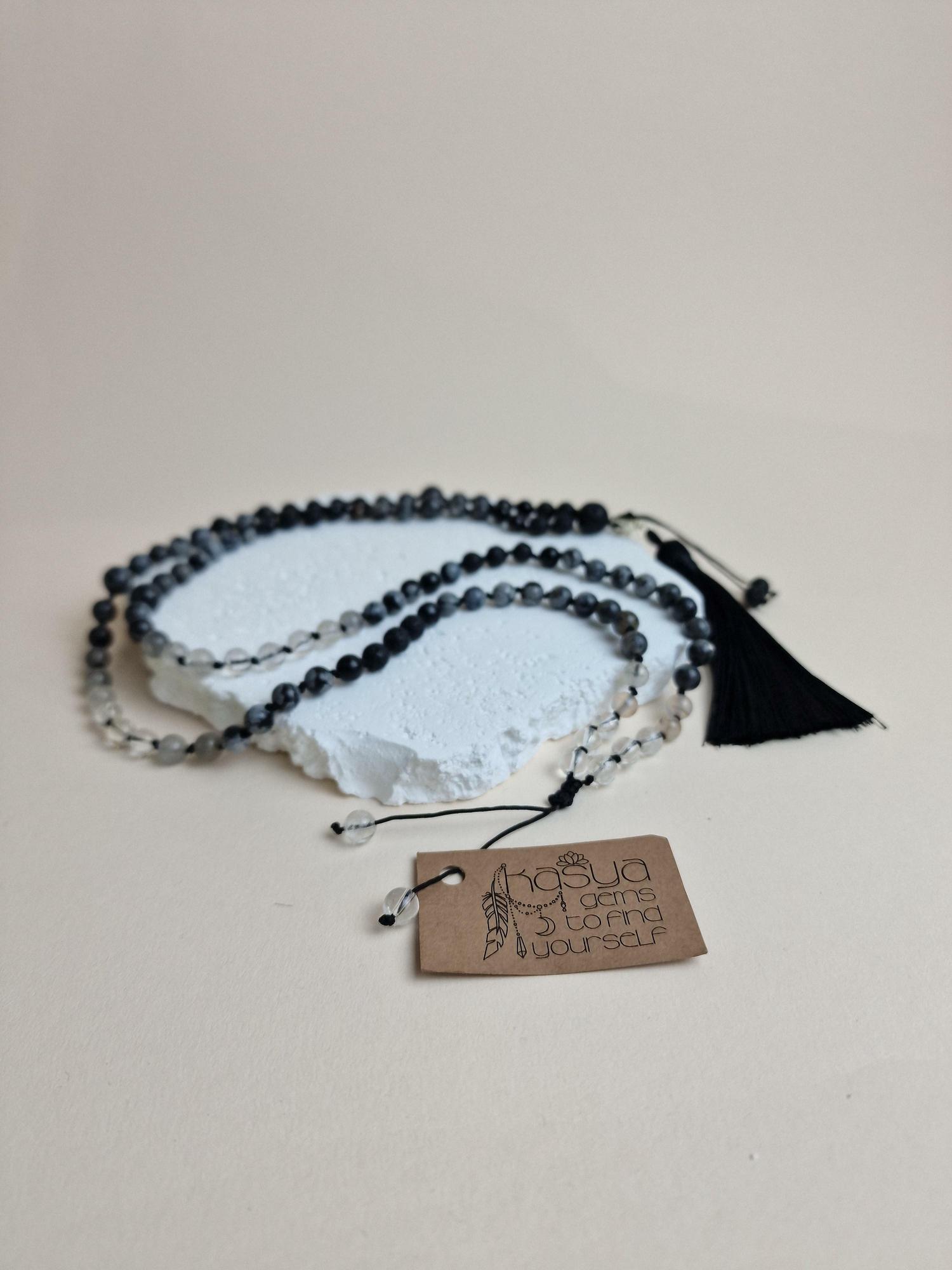 Мала из обсидиана