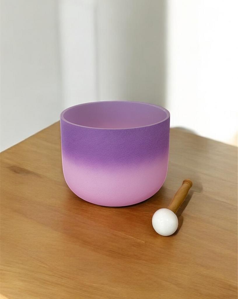 Кристальная чаша в фиолетовом цвете