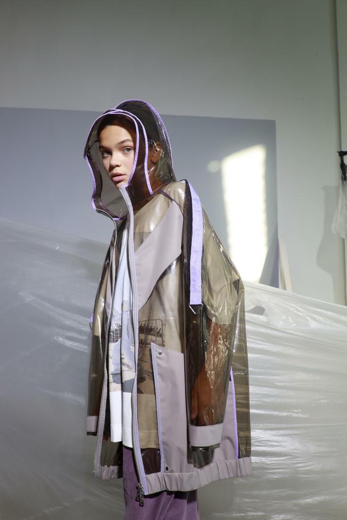 Плащ "Show your space", moon side