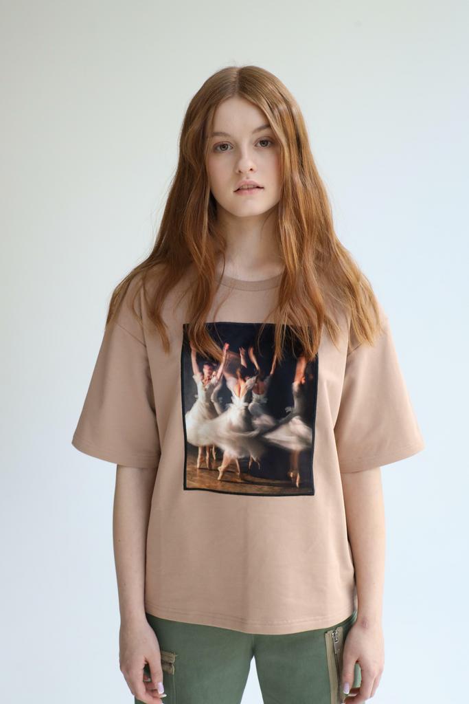 Футболка "Ballerinas in Brown", какао с молоком