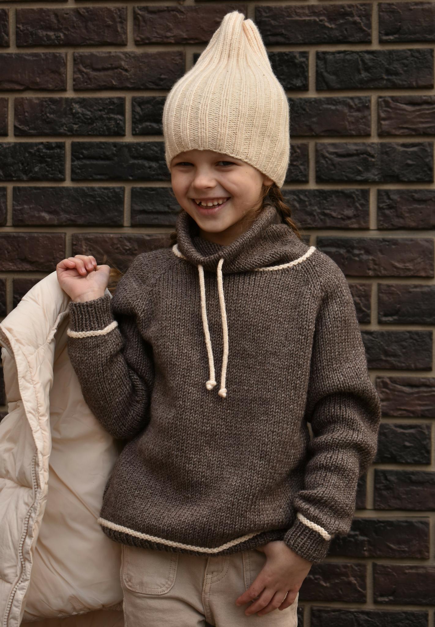 Описание - Детский свитер "Hug sweater"
