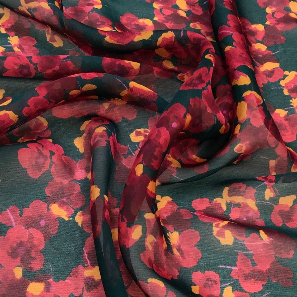2,96м Шелковый шифон Ung@ro фон темно-зеленый с красно-желтым цветочным принтом