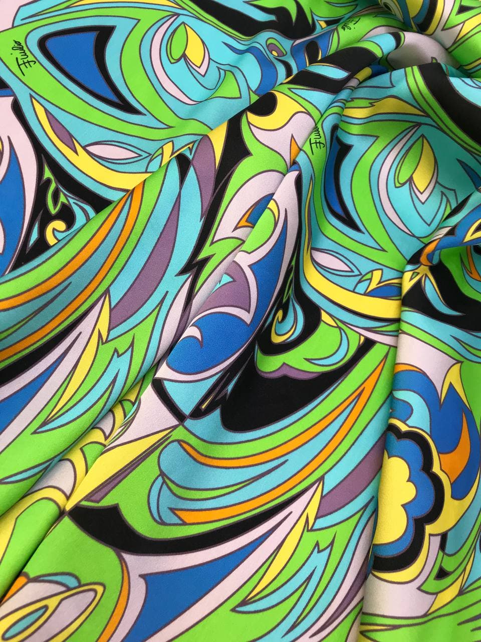 2,92м Шелк атласный с эластаном оригинал Pucci с геометрическим рисунком multicolor