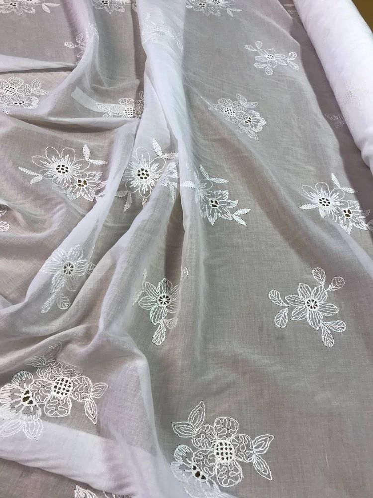 Эксклюзивное итальянское шитье на шелковом батисте белоснежное
