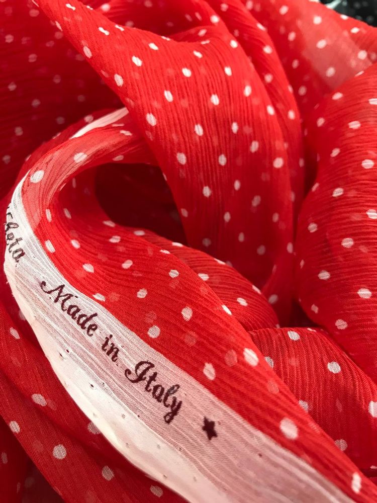 2,6м Крэш-шифон шелковый фон красный классический в белый горох