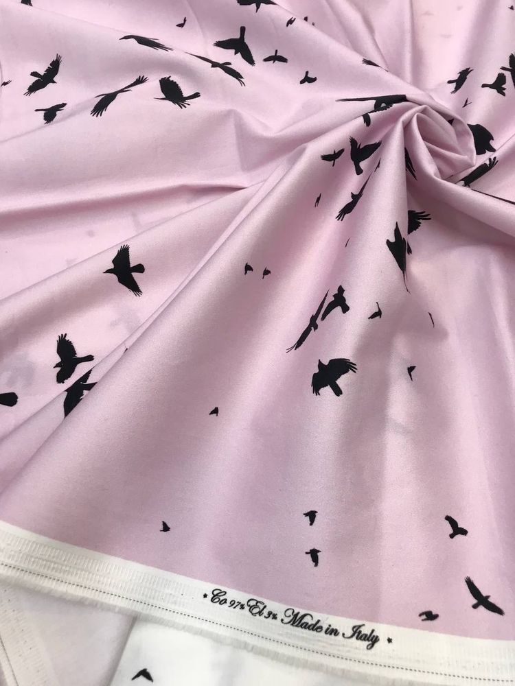 1,26м Полированной хлопок с эластаном фон нежно-розовый/черные птицы