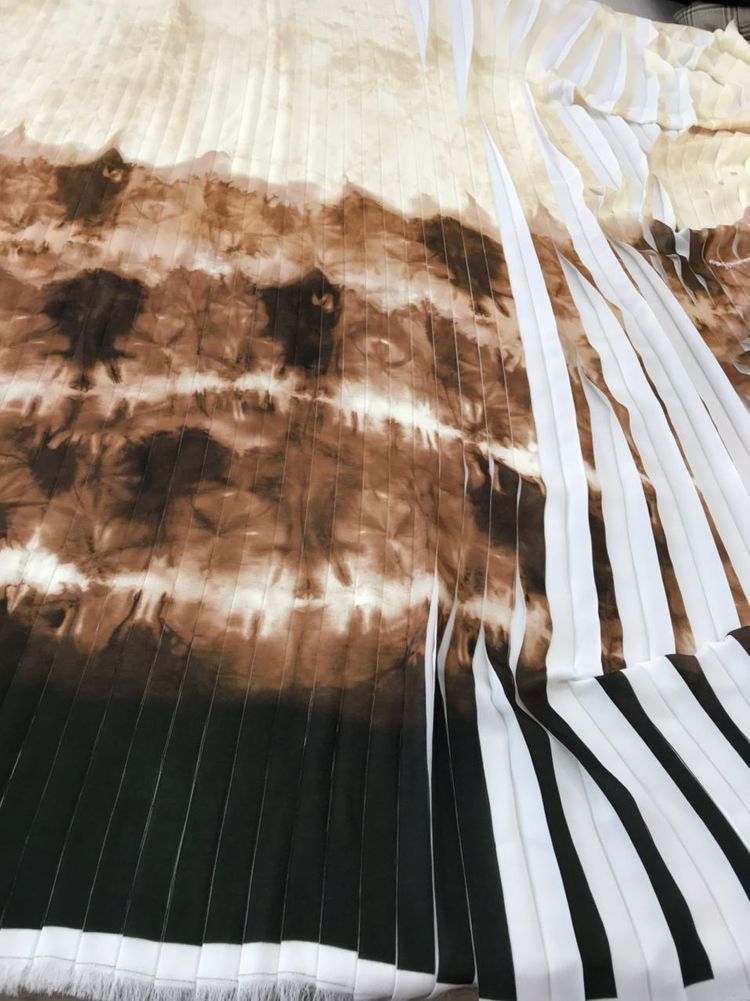 Гофрэ в бежево-коричневых оттенках