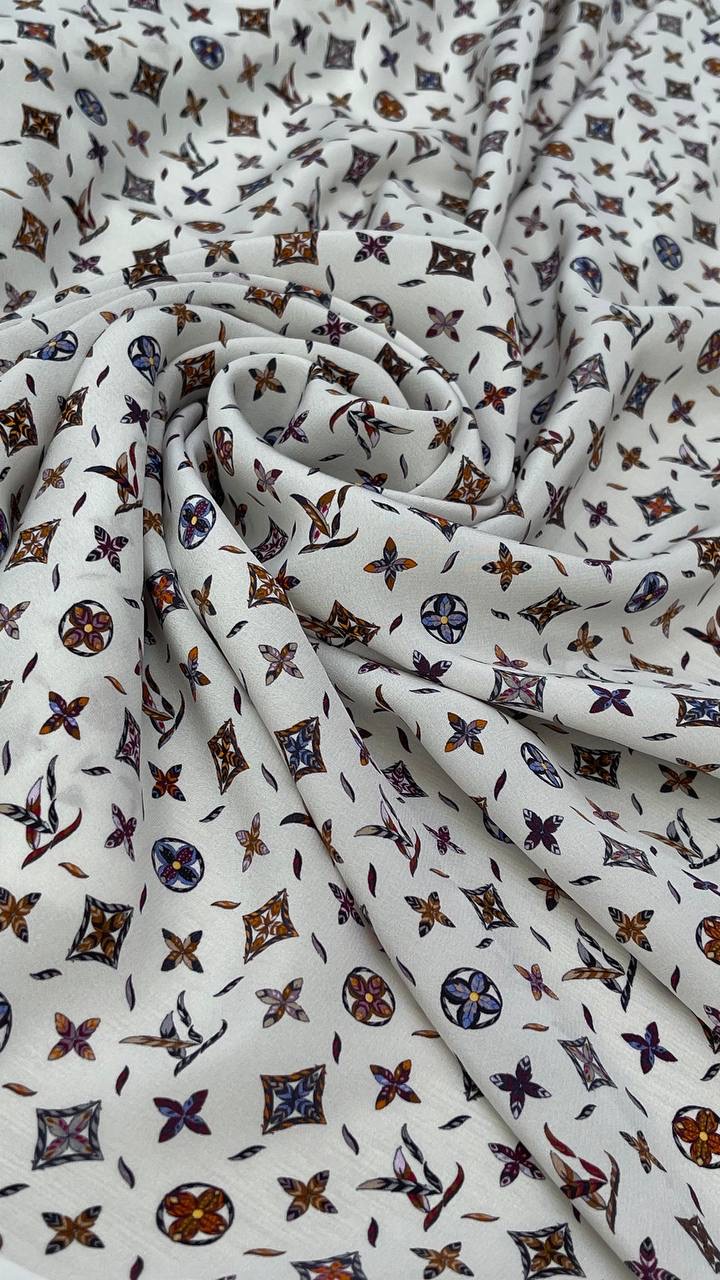 Шелковый крепдешин оригинал LV на белом фоне с лого