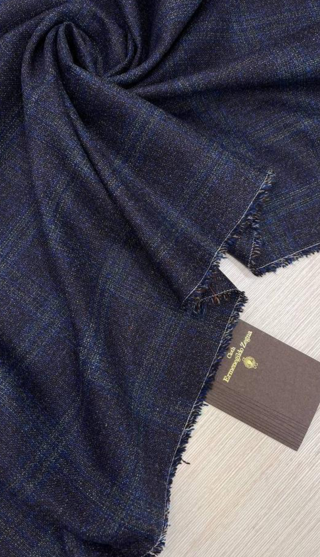 Костюмная шерсть с шёлком качество люкс Zegn@ темно-синего цвета в клетку