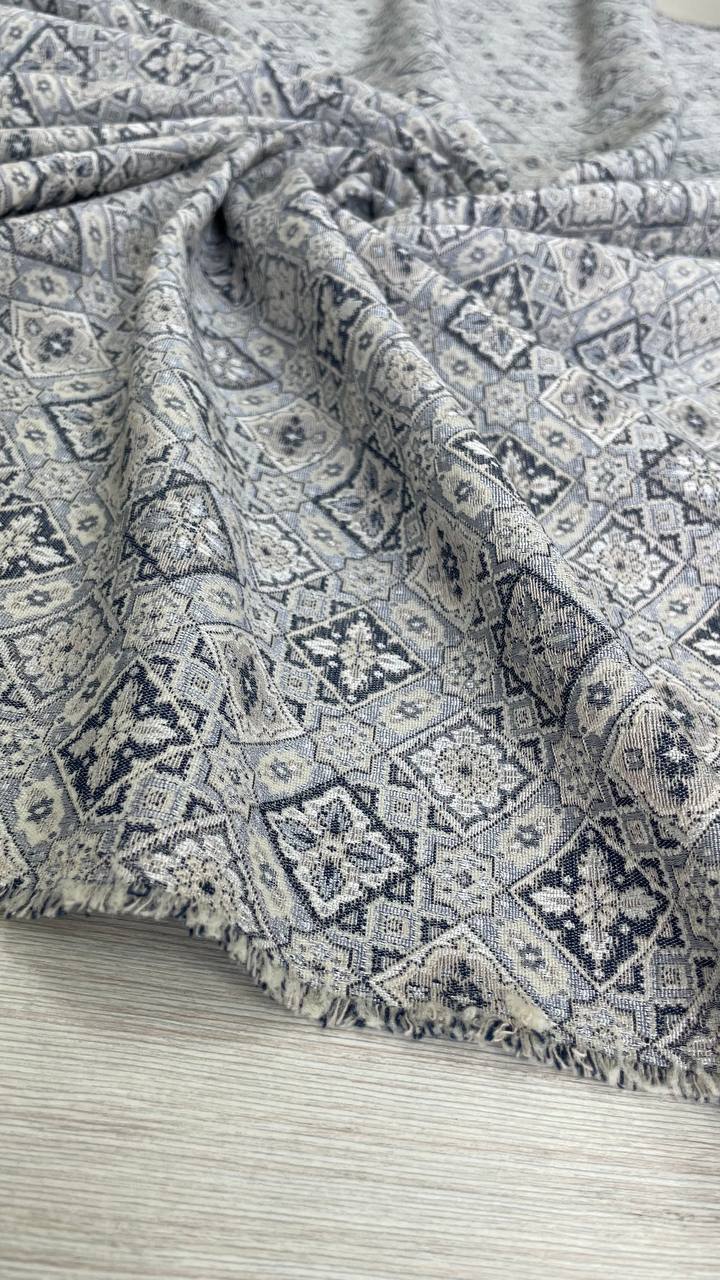 2,3м Хлопковый жаккард с добавлением вискозы и эластана серо-пудровый восточный орнамент