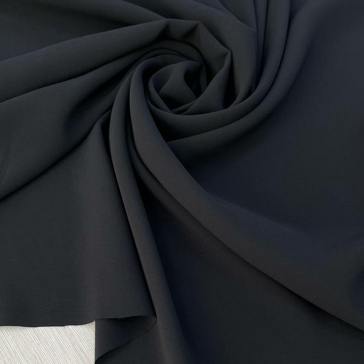 Шёлковое кади черного цвета