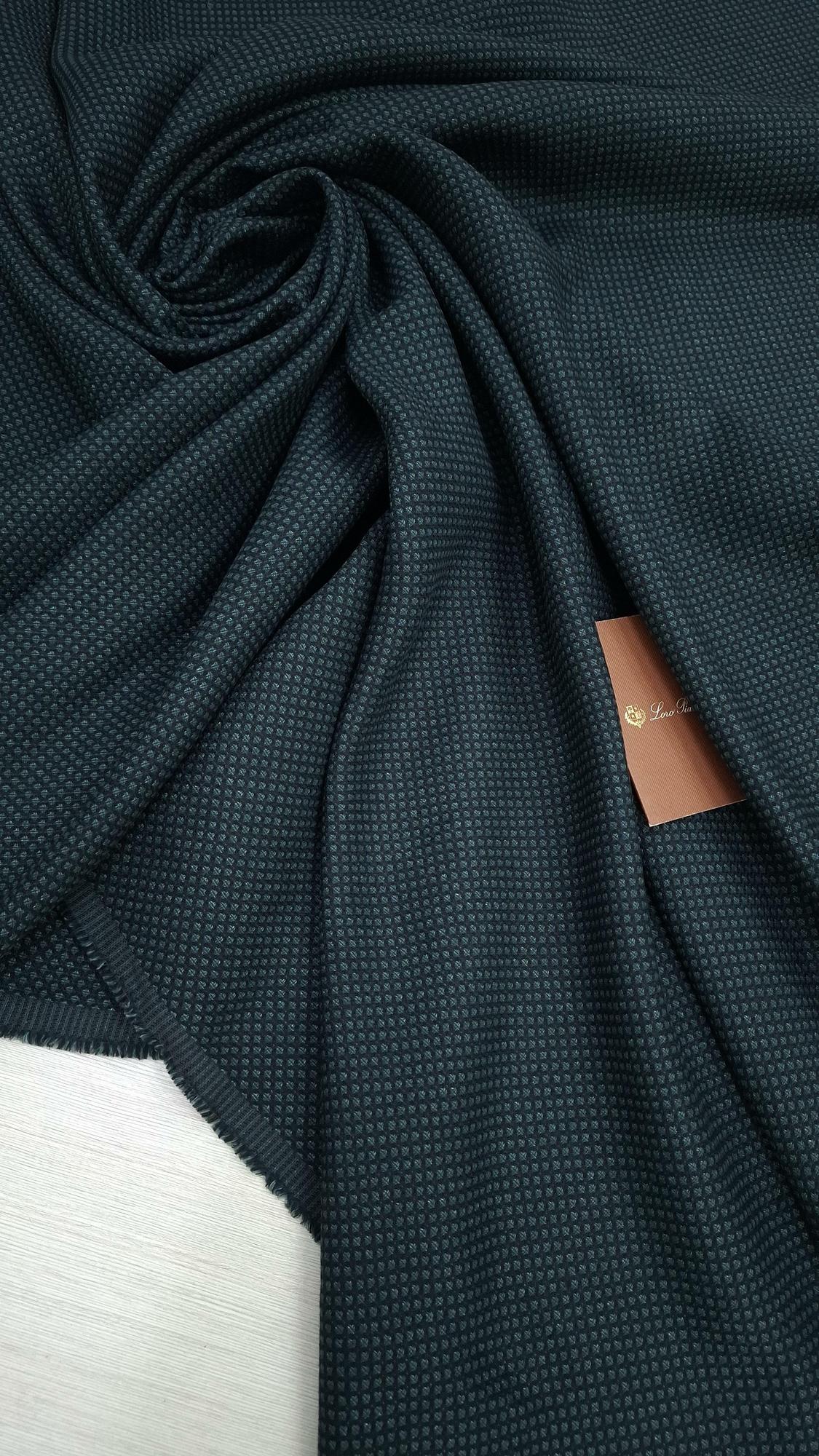 Костюмная конопля с шелком L0ro Pi@na малахитовый