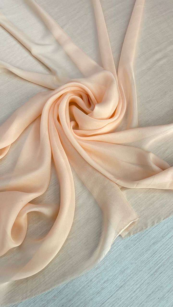 2,6м Шелковый шифон-вуаль персикового цвета