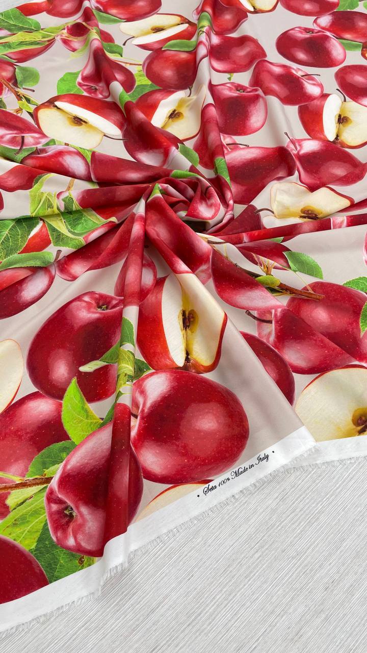 Шелк атласный с эластаном DG яблоки на бежевом фоне