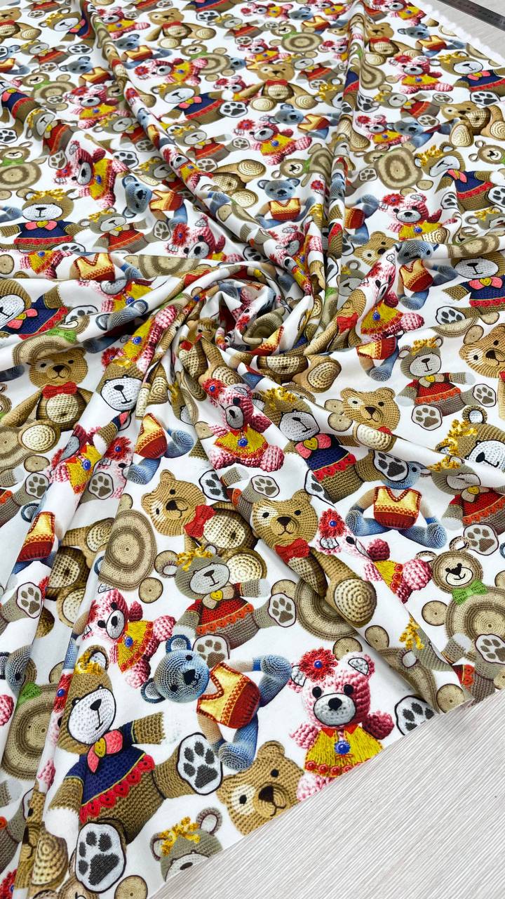 3м Шелк атласный с эластаном DG мишки на белом фоне