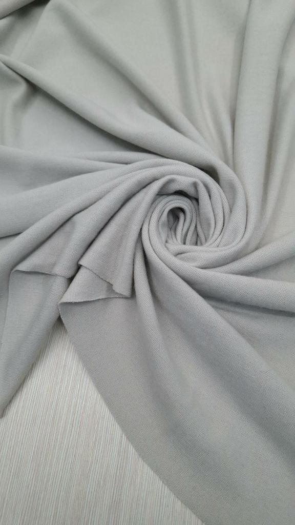 Трикотажный кашемир L0ro Pi@na цвета металик