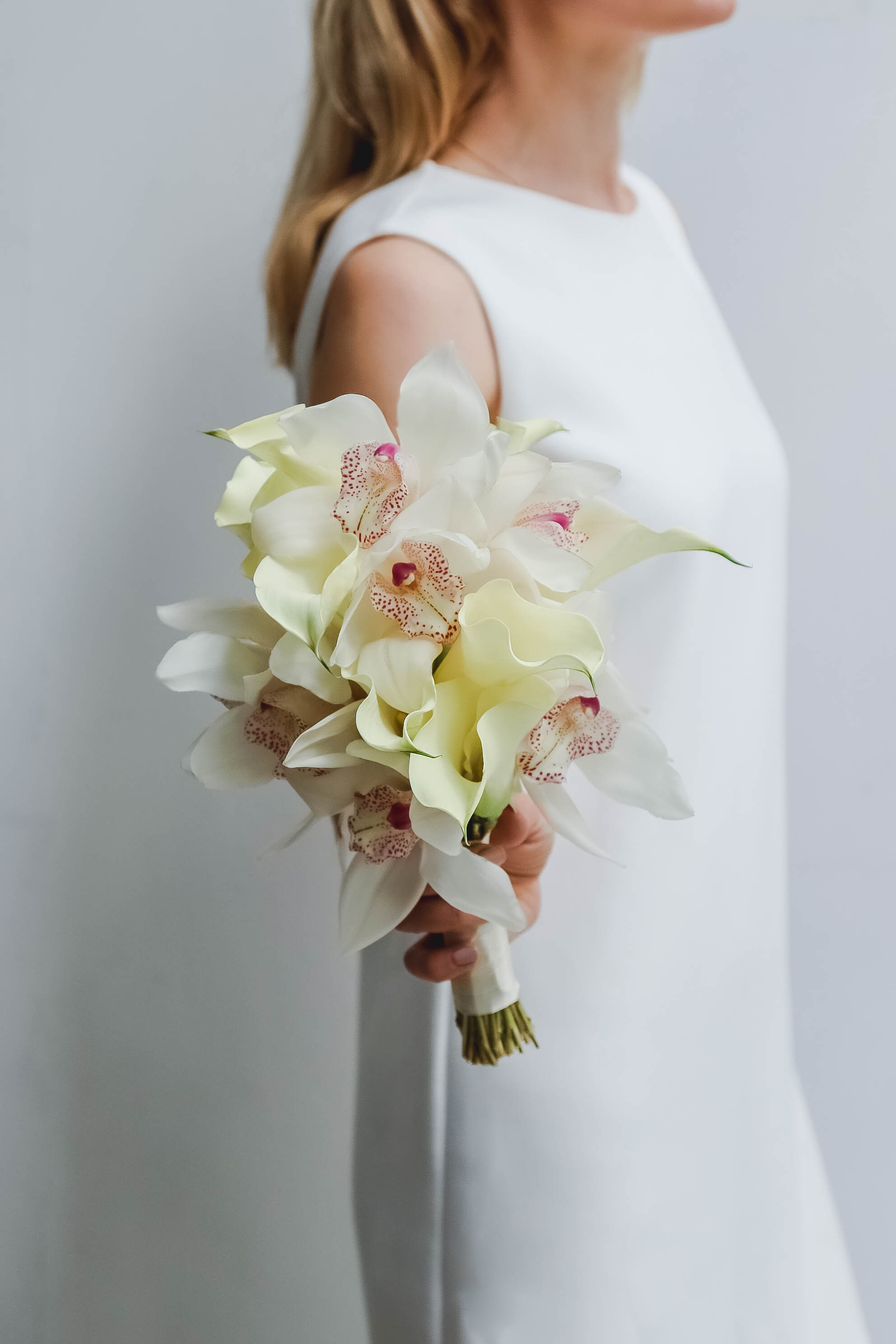 Свадебный букет из калл: дополнение для стильного образа невесты