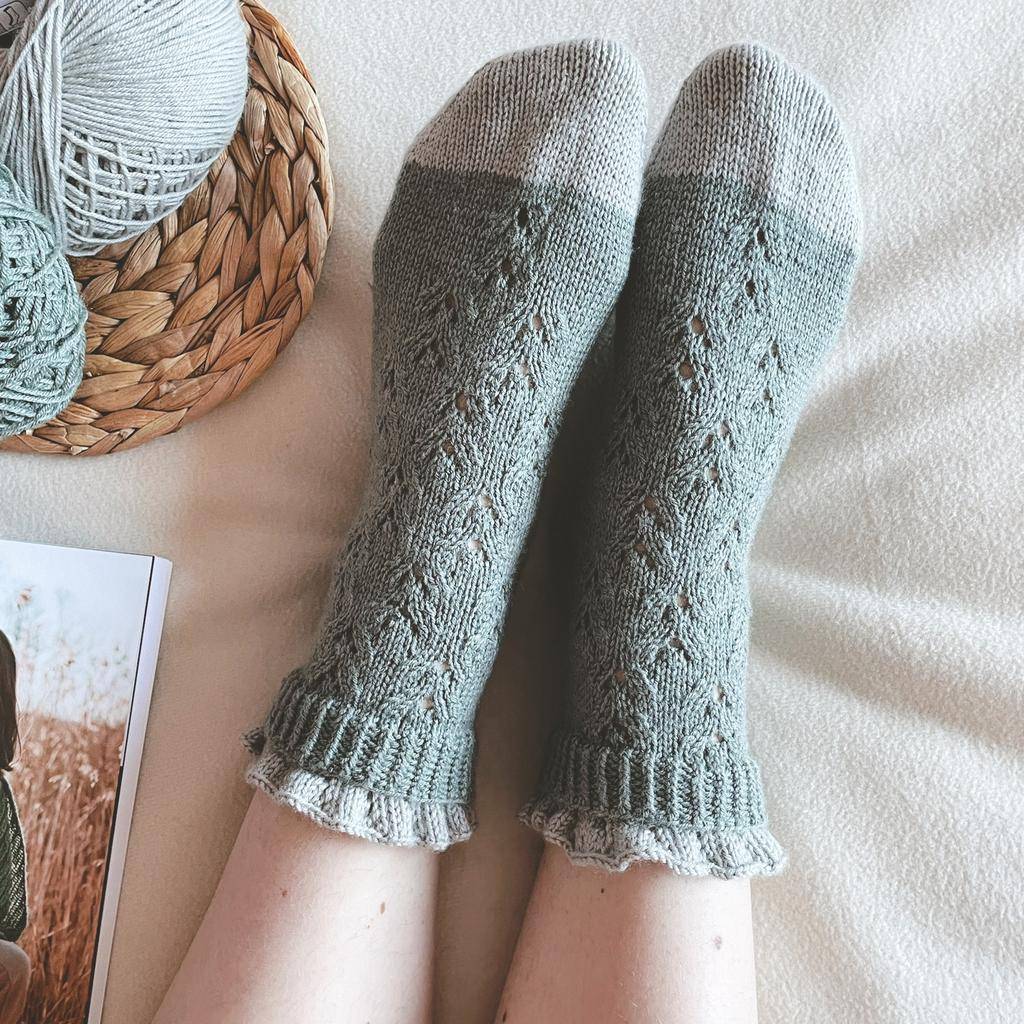 Встречаем холода: подробный мастер-класс по вязанию шерстяных носков!