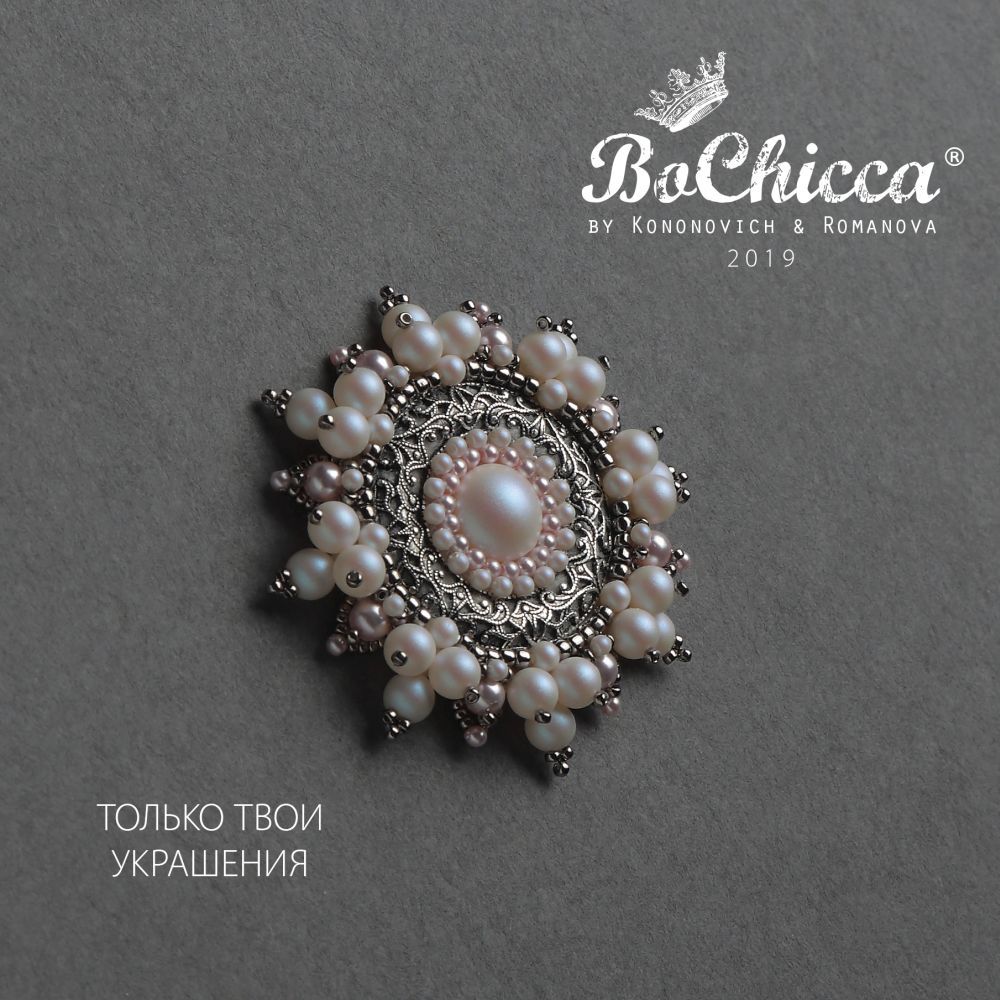 брошь Love Circle