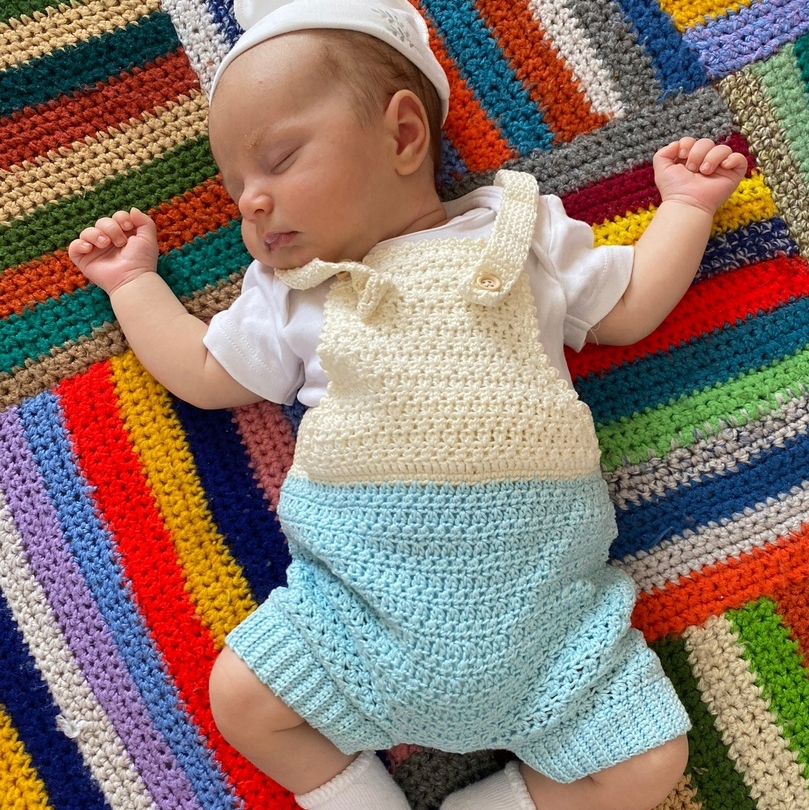 Полукомбинезон для малыша