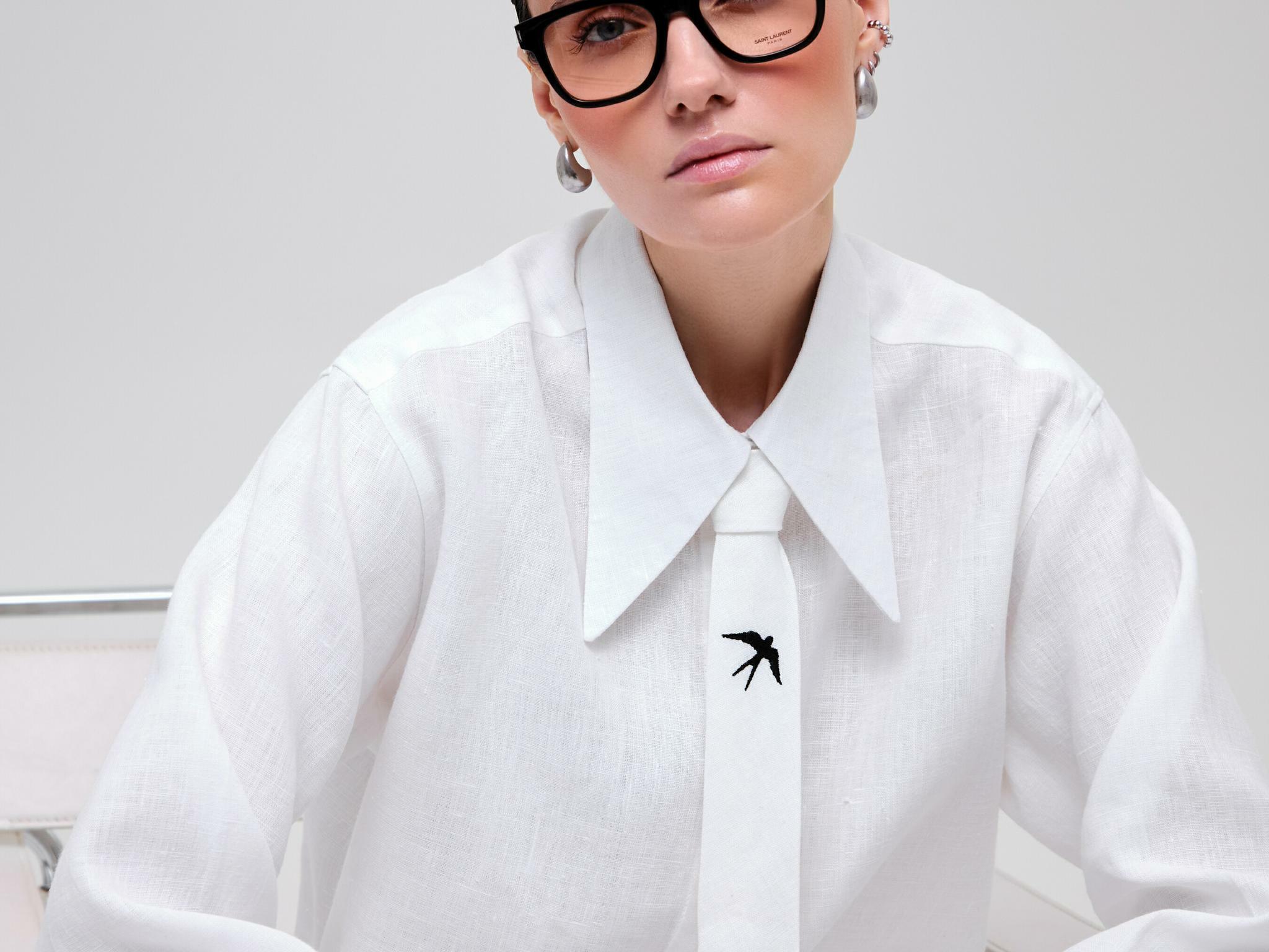 Linen Tie with Machine Embroidery "Swallow" in white color
