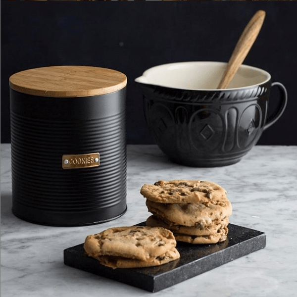 Емкость для хранения печенья Otto черная 2,6 л