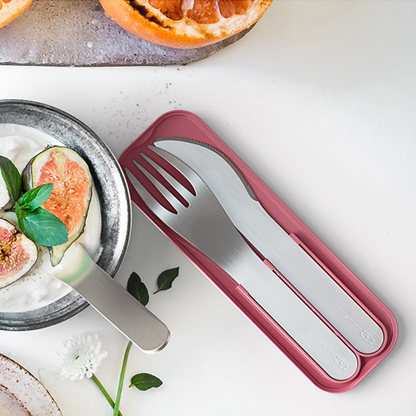 Набор из 3 столовых приборов в футляре Monbento Pocket Steel Blush