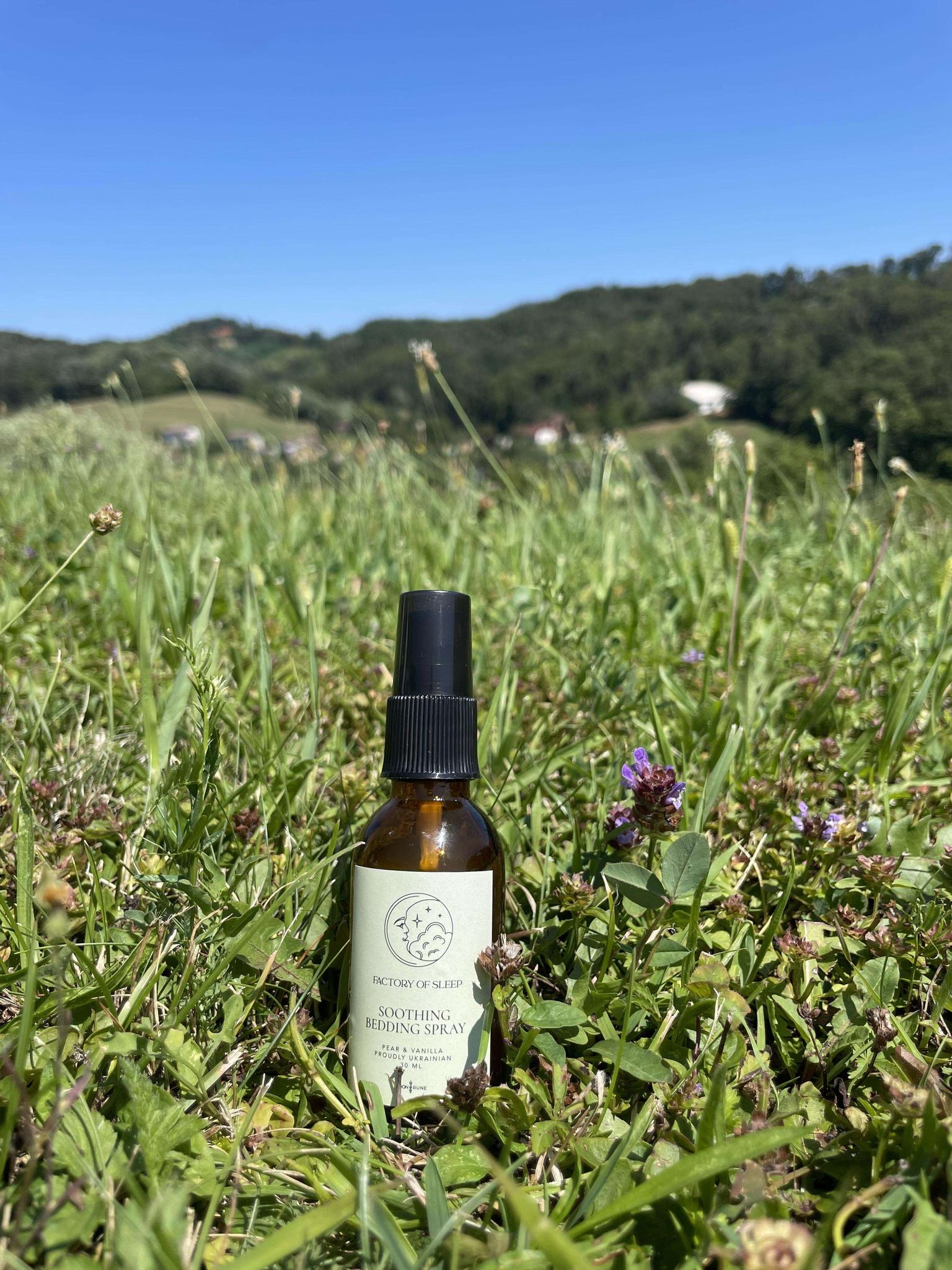 Soothing Bedding Spray with Pear & Vanilla