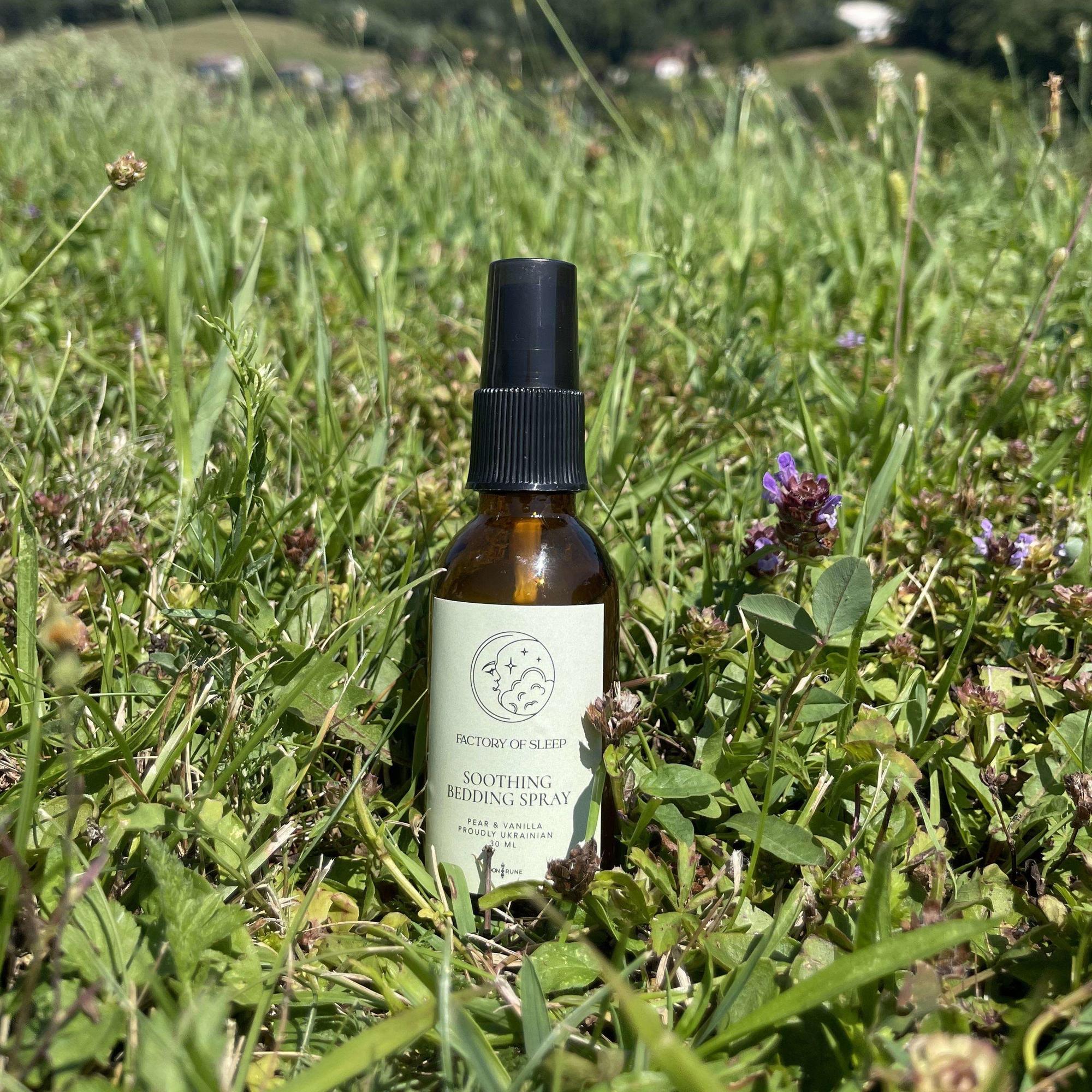 Soothing Bedding Spray with Pear & Vanilla