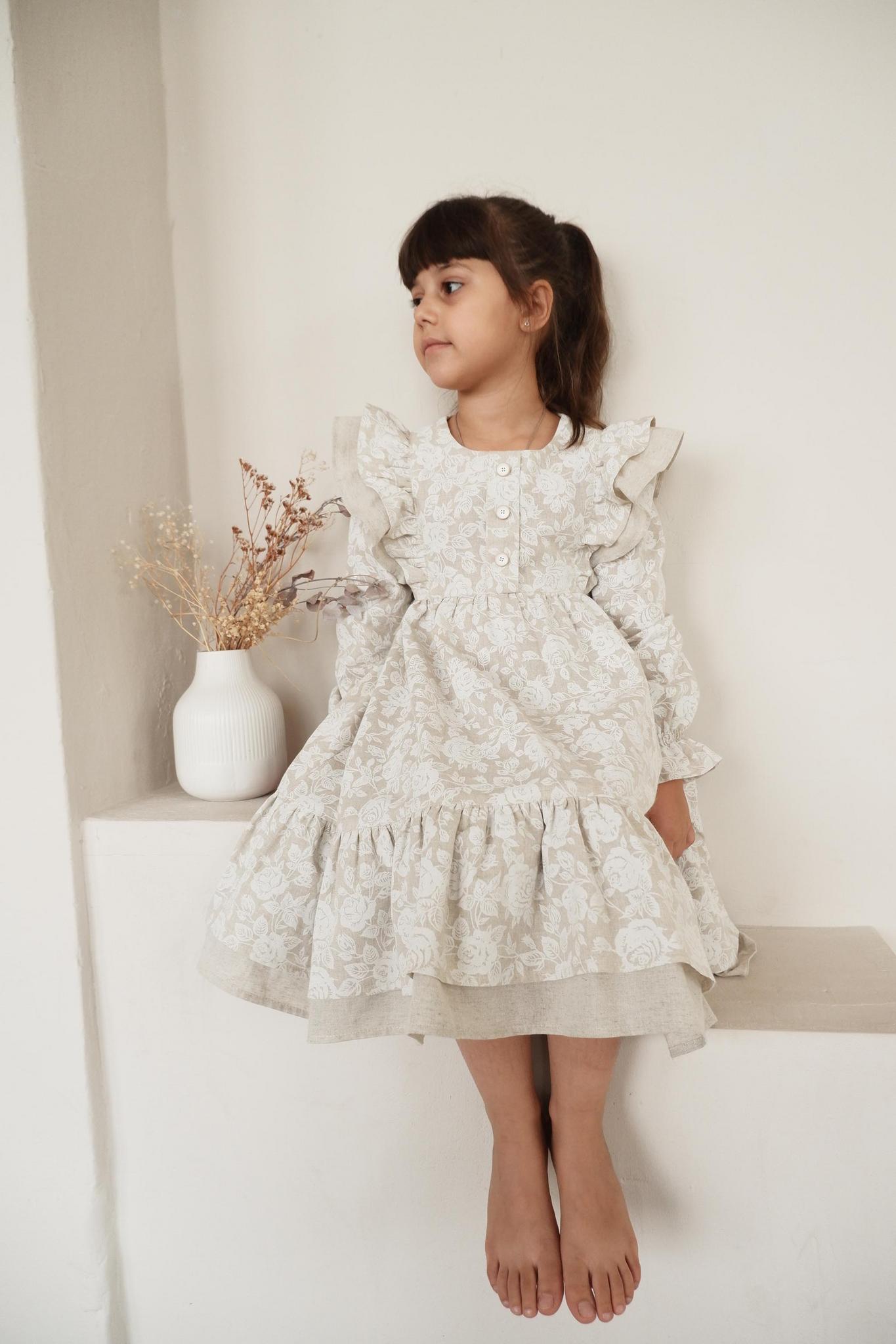 Летняя одежда – 2022: модные платья в цветочек для девочек!