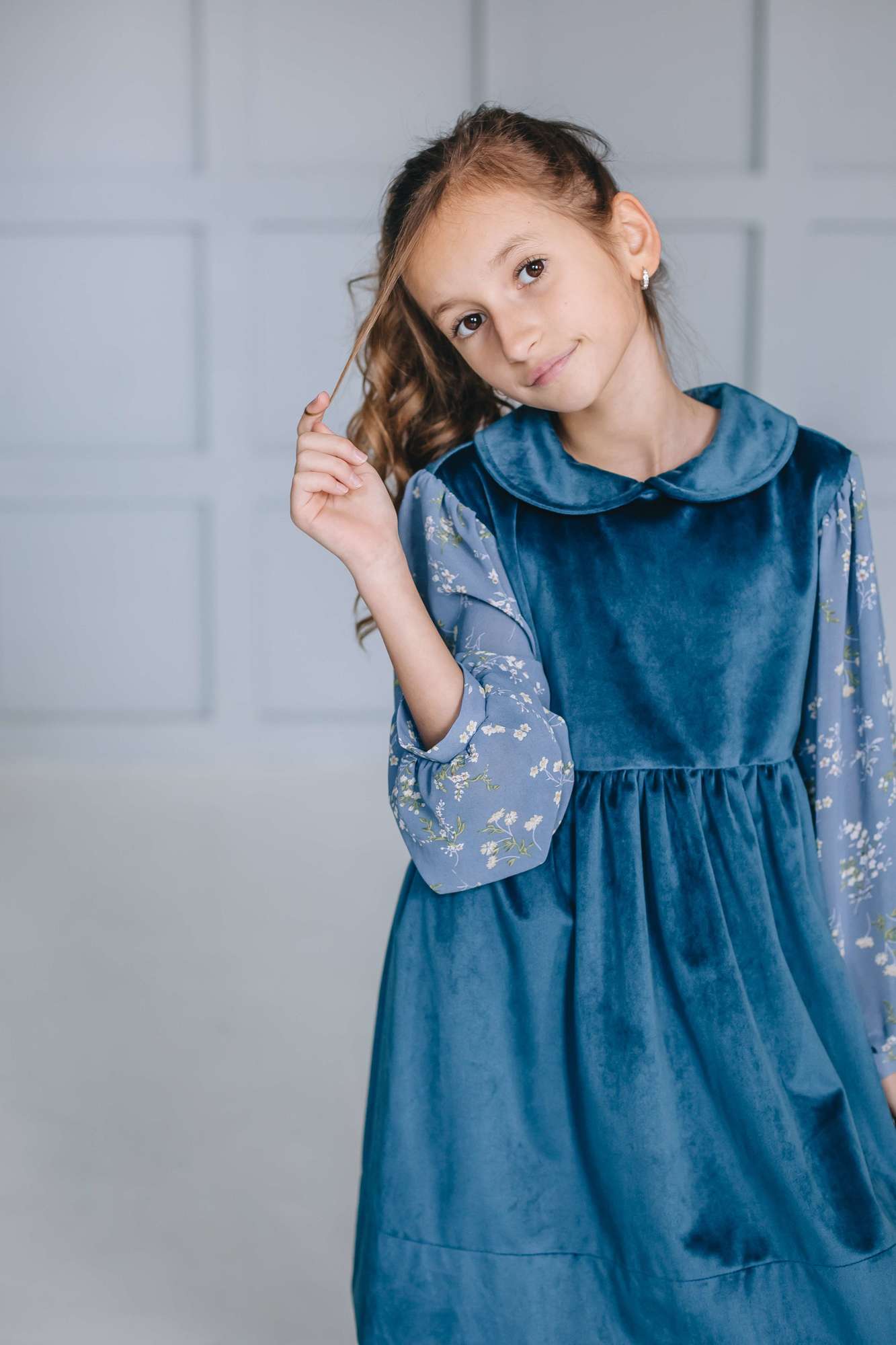 ОКСАМИТОВА СУКНЯ ( МОРСЬКА ГЛИБИНА)