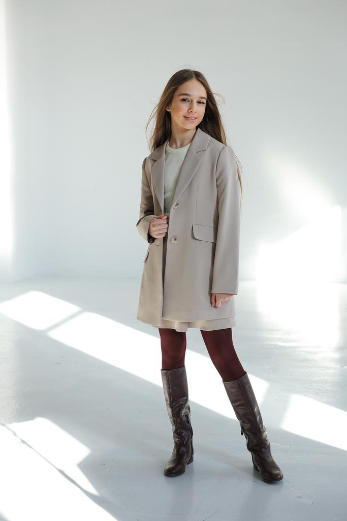 КОСТЮМ СІРО-БЕЖЕВА ДИМКА