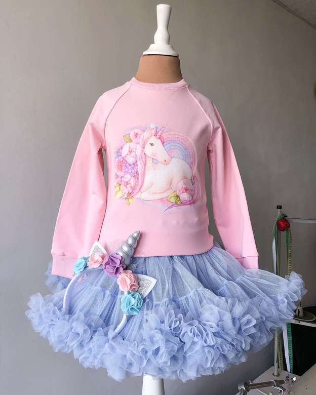 Cвитшот розовый с "Единорогом"