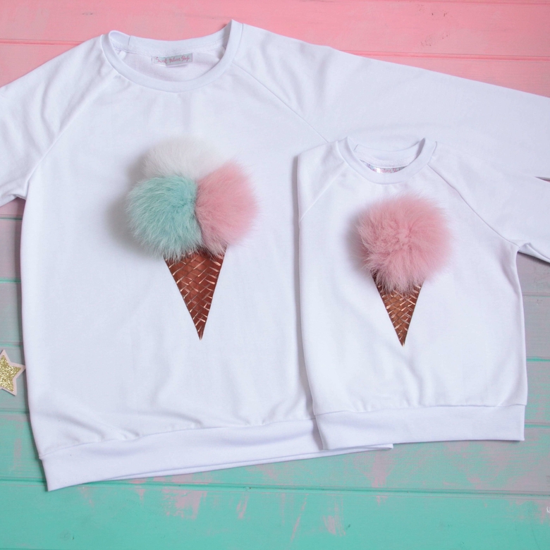 Свитшот с мороженным (помпоны)