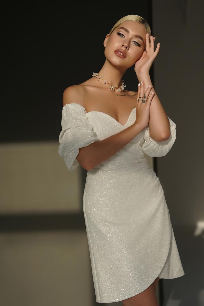 ВЕЧЕРНИЕ И ВЫПУСКНЫЕ ПЛАТЬЯ > Платье 2024 купить в интернет-магазине