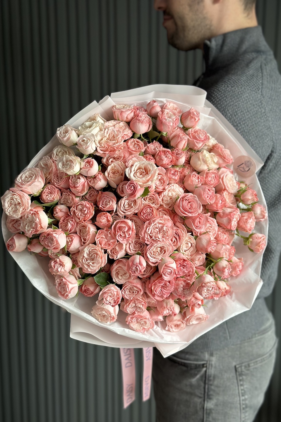 Daisy Mono Strauß "Madame Bombastic"