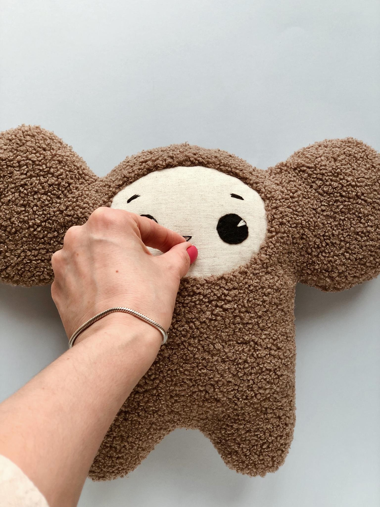 Сшить подушку-игрушку своими руками: выкройка, схемы и описание
