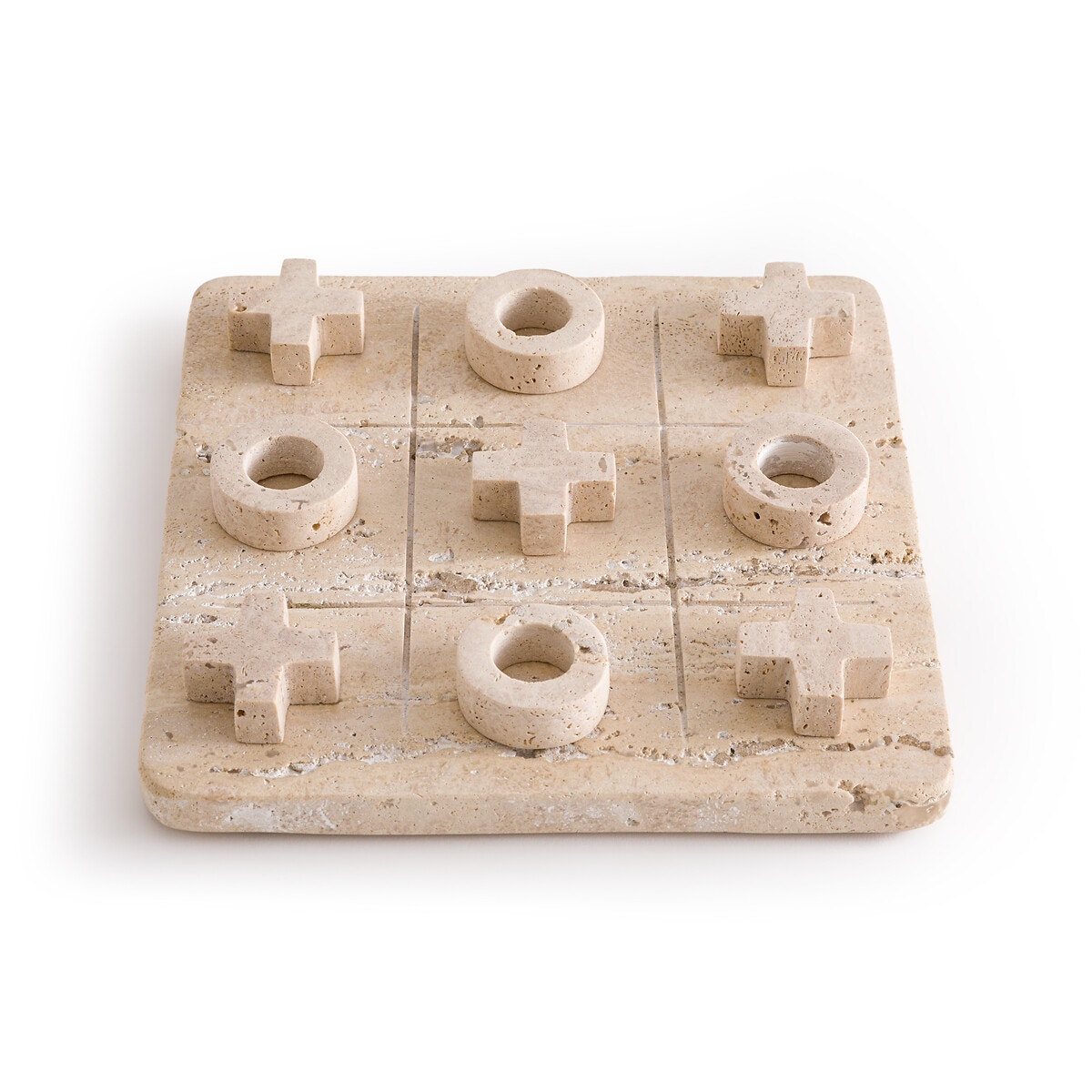 Игра в крестики-нолики из травертина