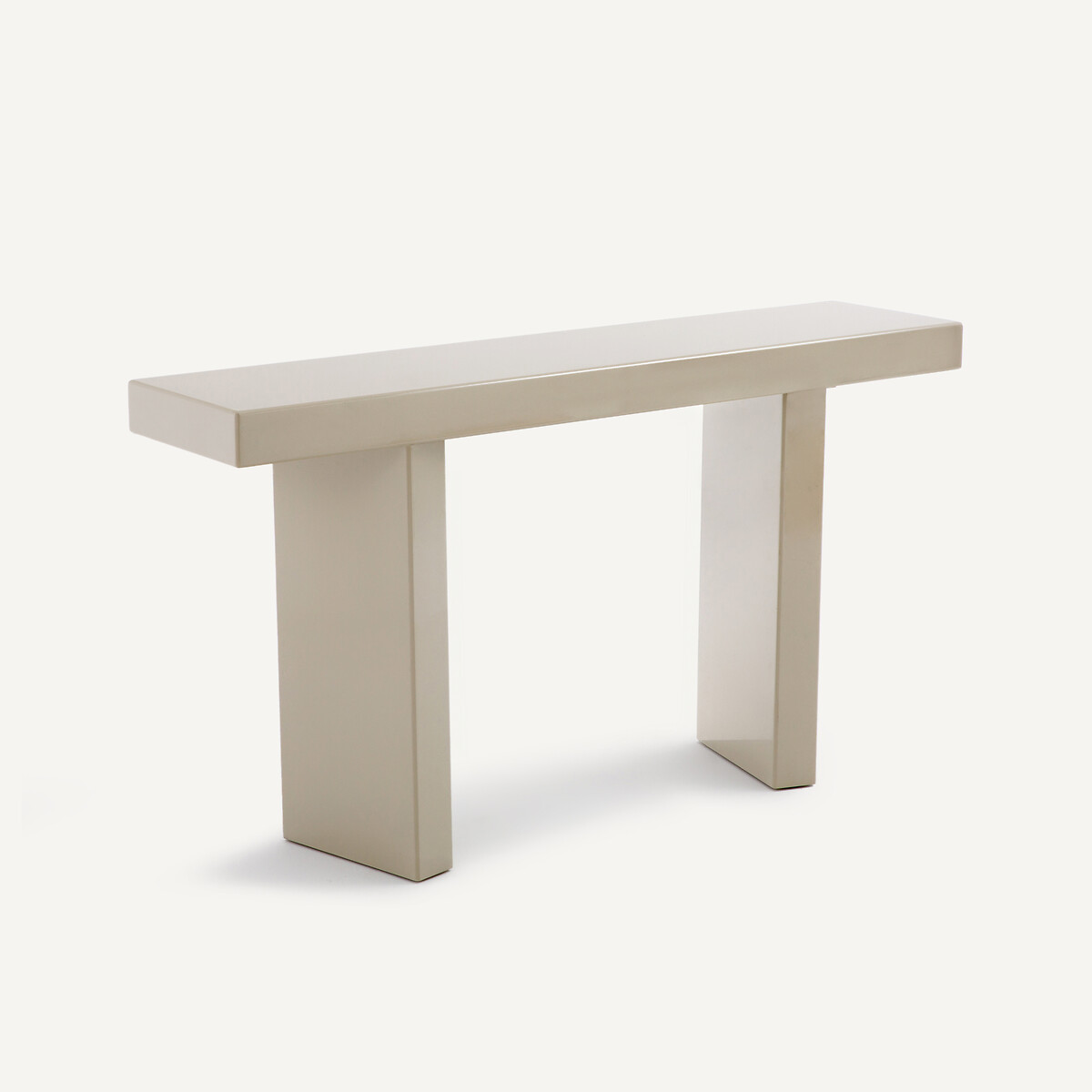 Консоль с глянцевым покрытием