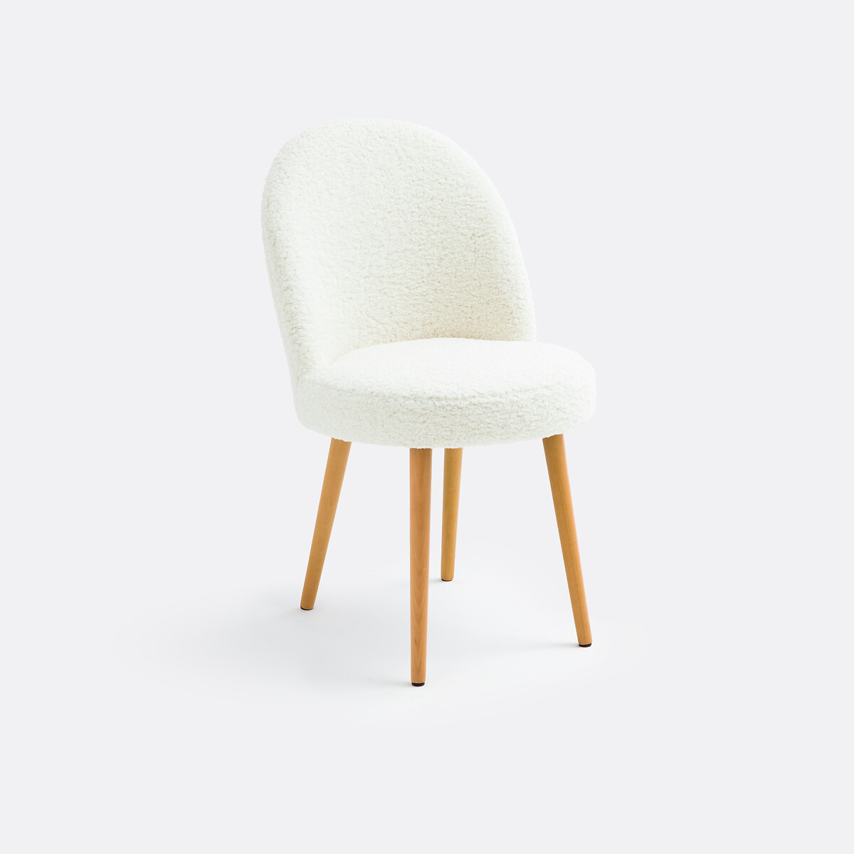 Кресло в обивке из букле