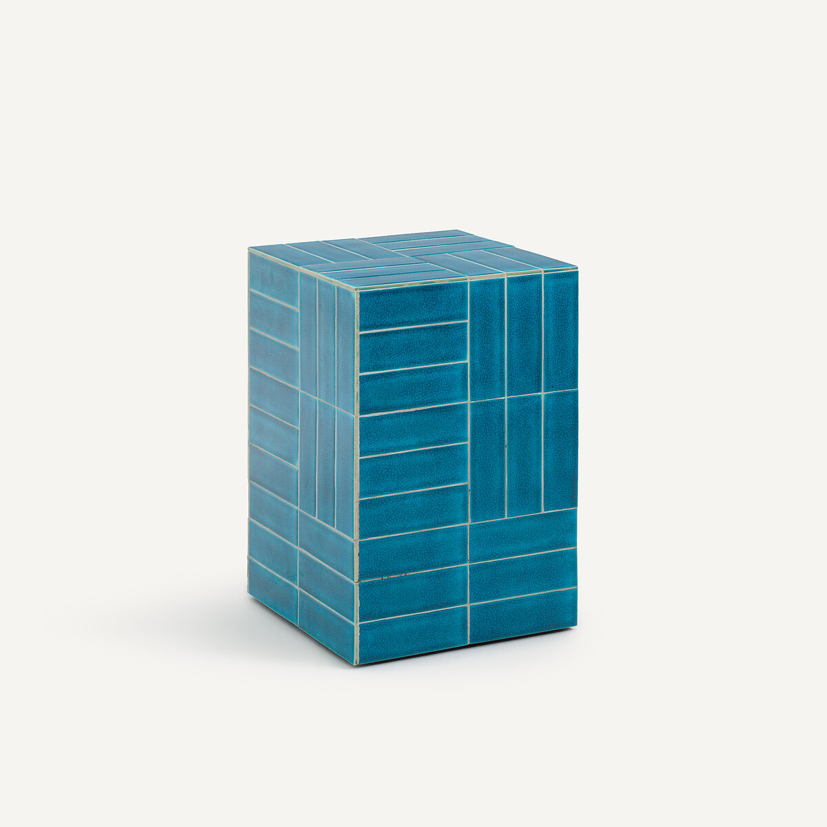 Керамический приставной столик для сада