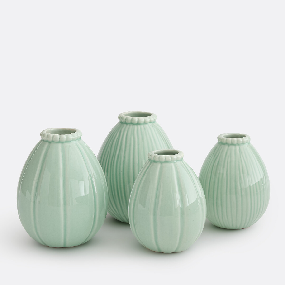 Набор из 4 фарфоровых ваз