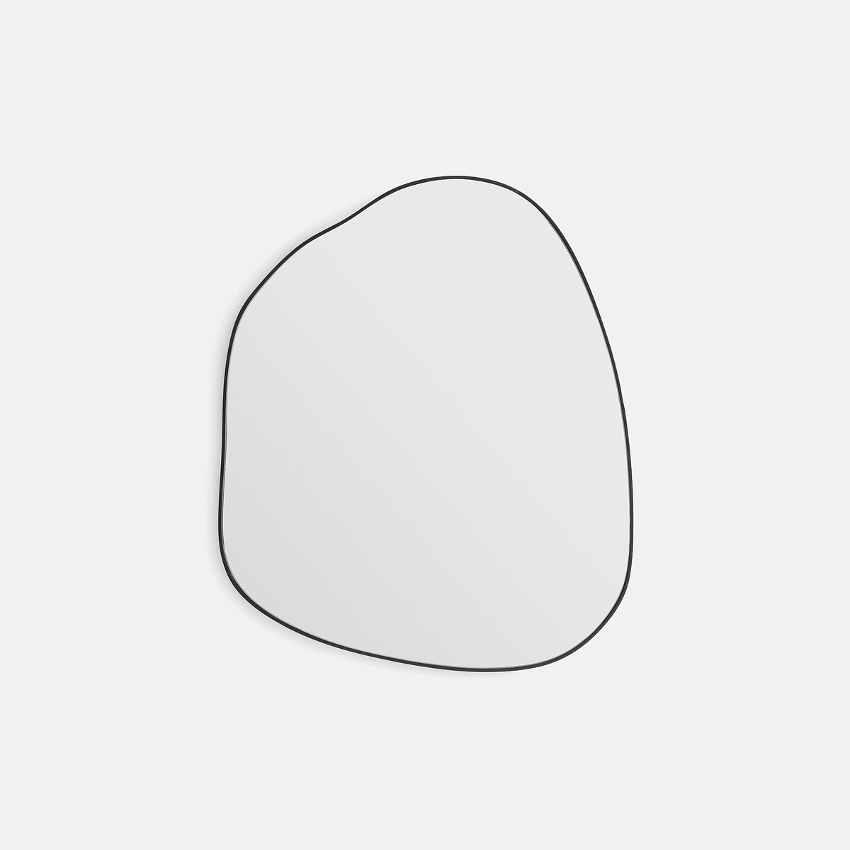 Зеркало органической формы, длина 63,5 см, высота 53,3 см