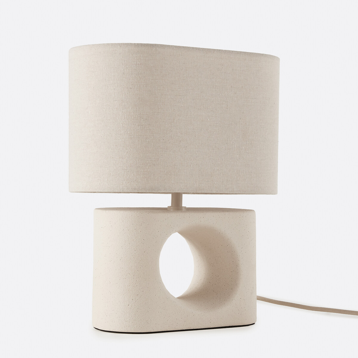 Настольная лампа из керамики и льна