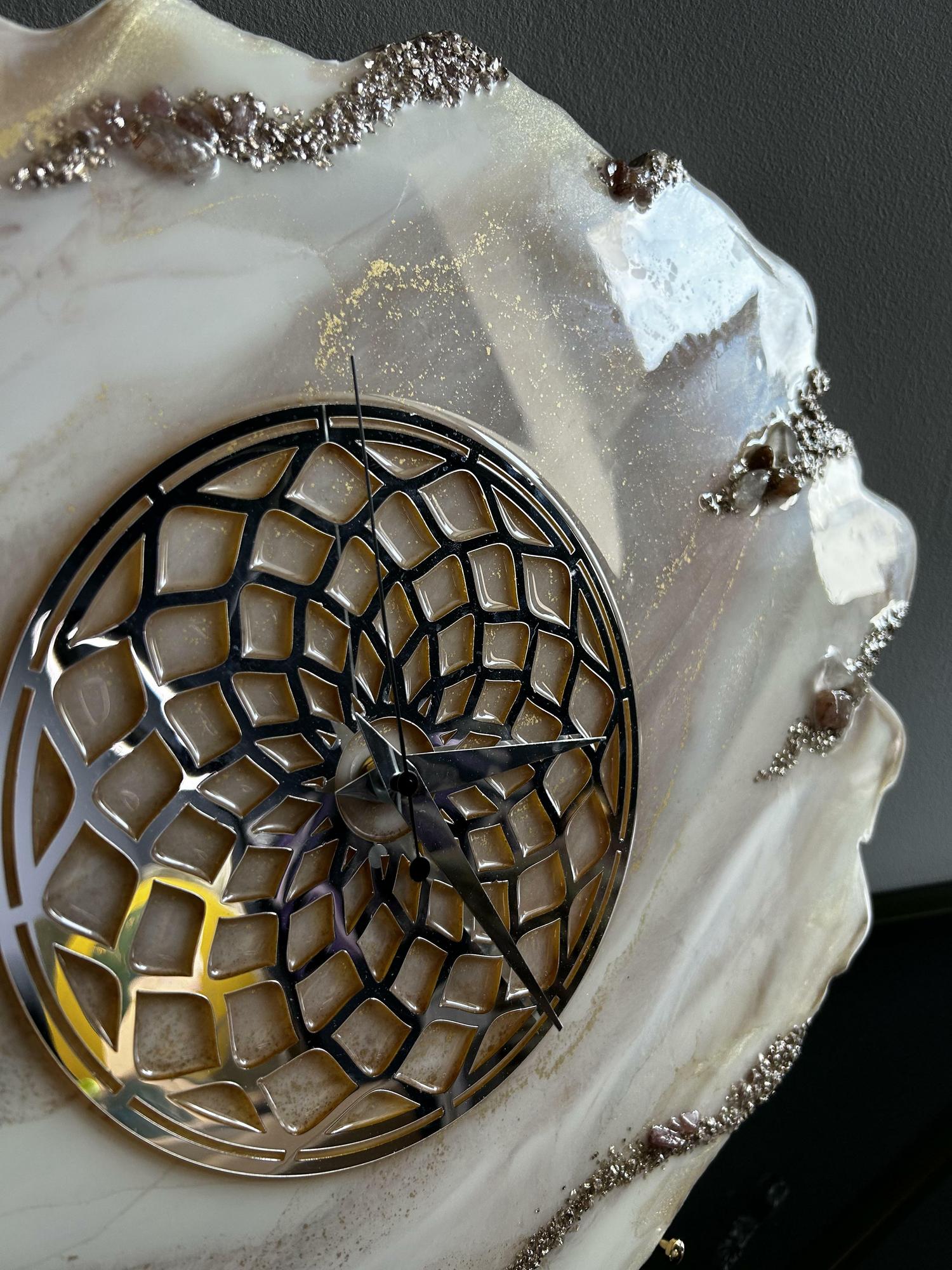 Часы-жеода Striped Agate