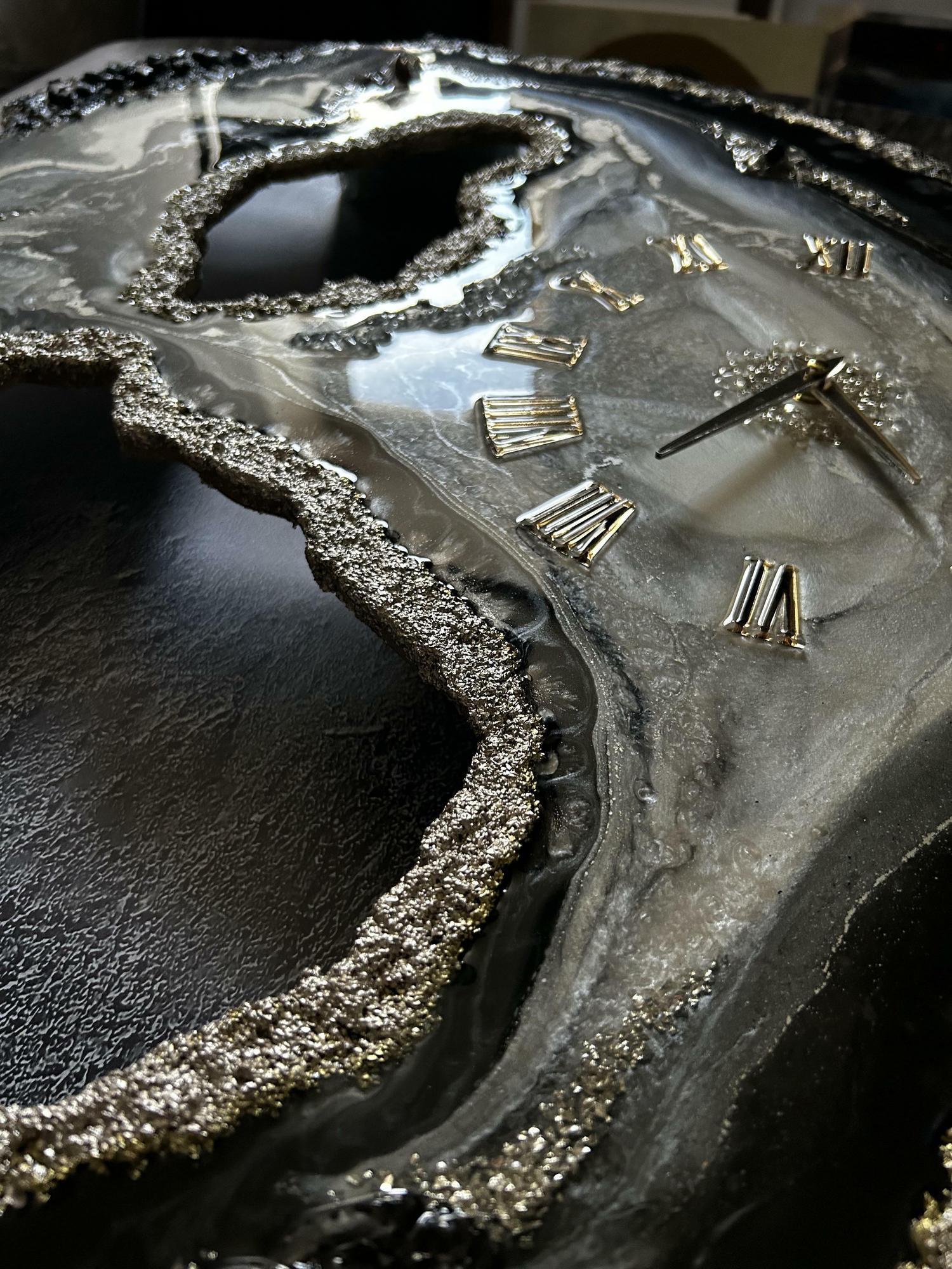 Часы-жеода Zinah